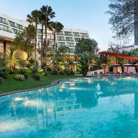 Moevenpick Hotel Bangkok Ploenchit Bdms Exterior foto