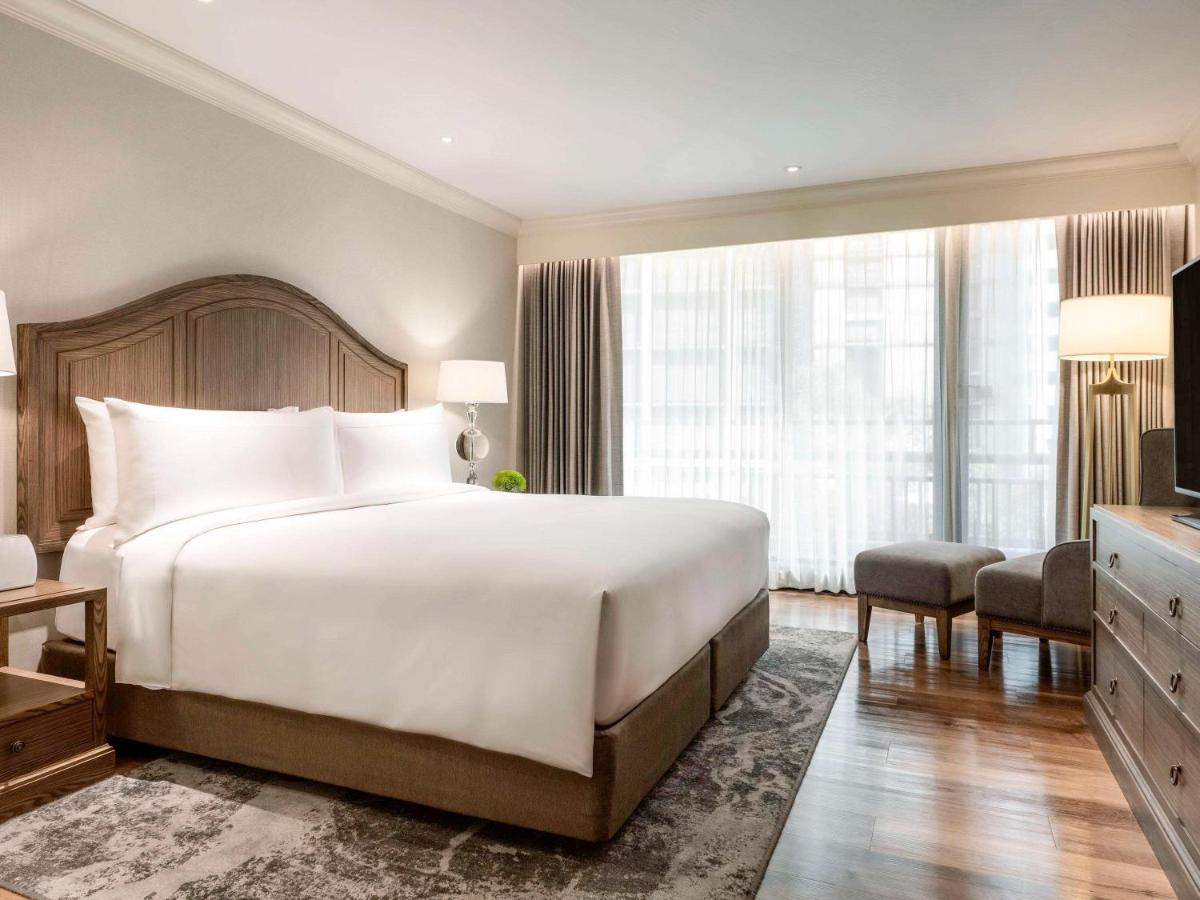 Moevenpick Hotel Bangkok Ploenchit Bdms Exterior foto